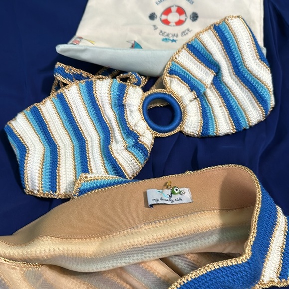 Emily in Paris new swimsuit - Picture 3 of 3